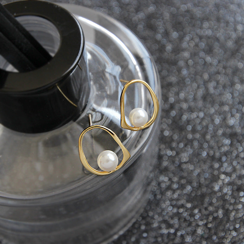 The Pearl saga - Studs