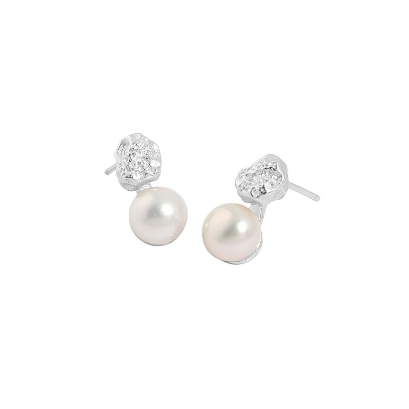 Comos Pearl earrings