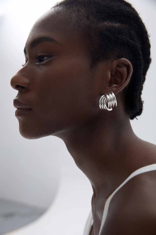 Vaie Earrings