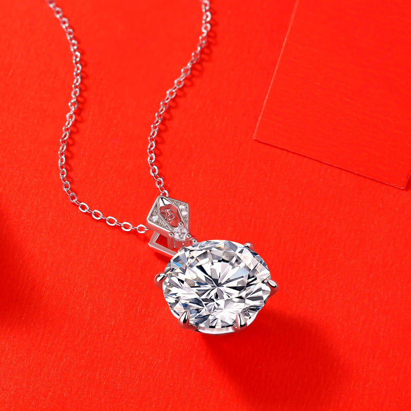 Valentina moissanite necklace