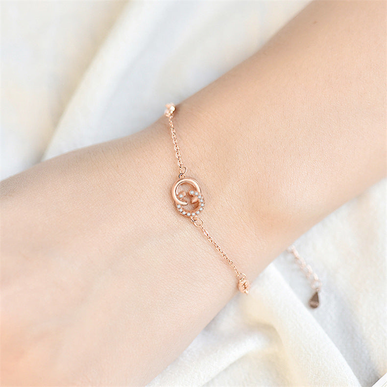 Looped bracelet