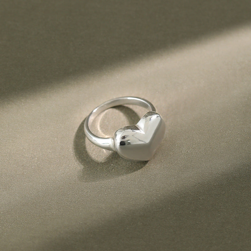 Heart signet ring