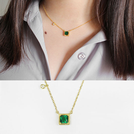 The Emerald Dream -  Dainty Necklace