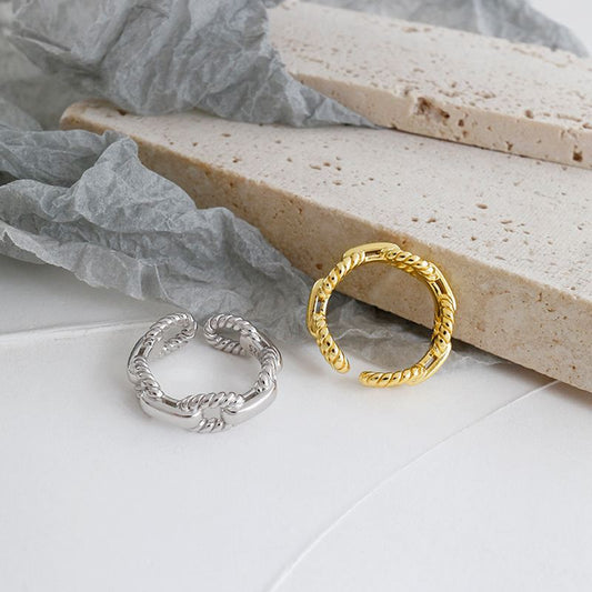 Twisted Hollow Chain Ring