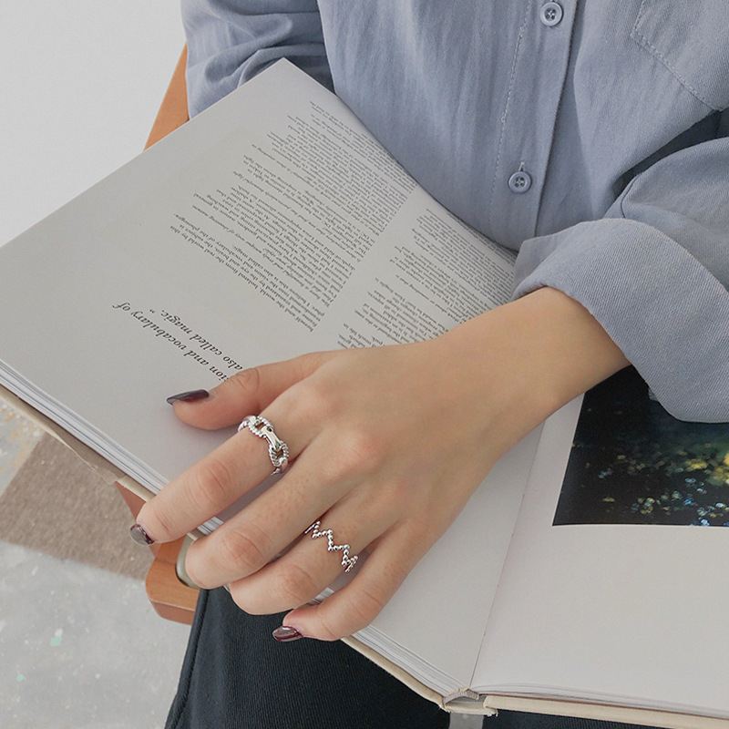Twisted Hollow Chain Ring