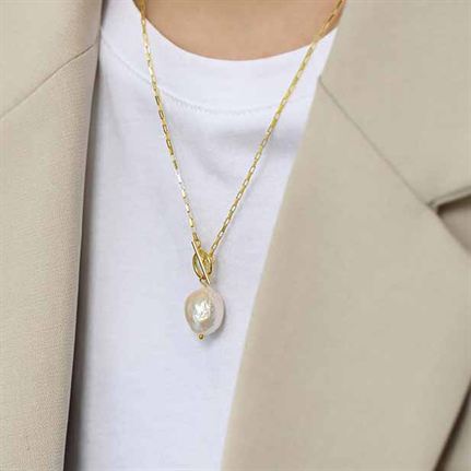 Pearl drop Necklace