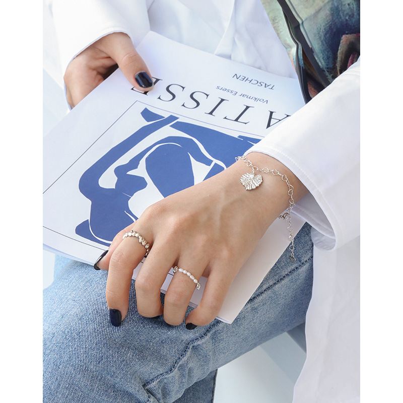 The Chain Pearls Ring