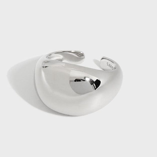 Arc minimalist ring