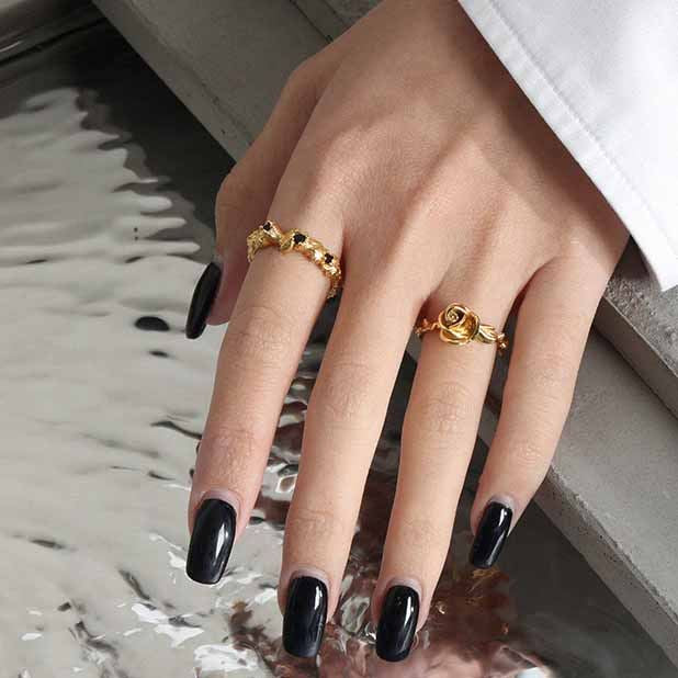 Hollow Rose Ring