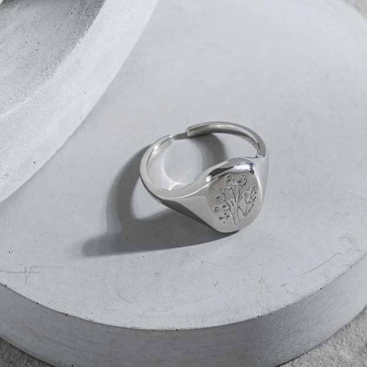 Iris signet ring