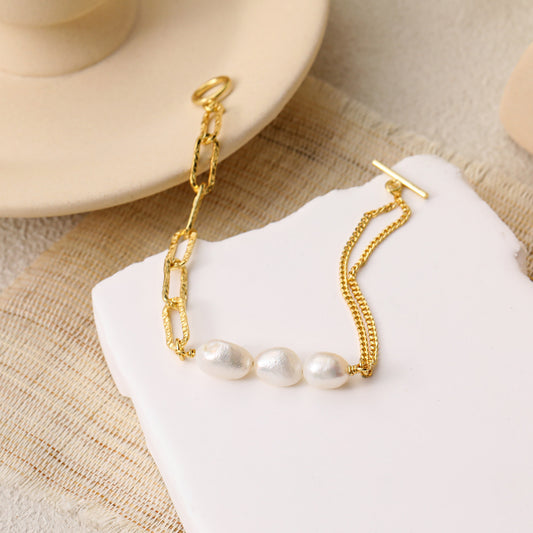 Statement Pearl Bracelet